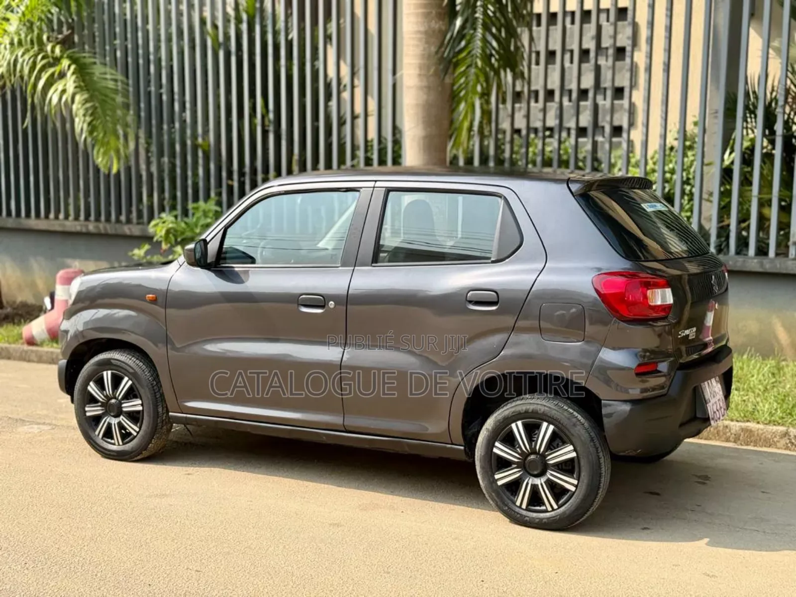 Suzuki S-Presso 2024 Gris