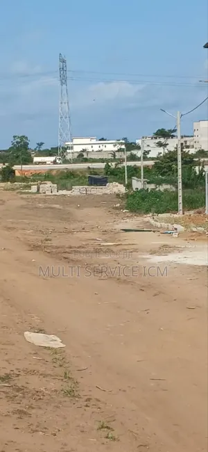 Vente De Terrains À Bingerville Nord Est Non Loin Du Boulevard