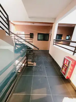 1chbre Appartement dans Cocody à Louer