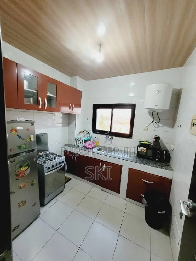 1chbre Appartement dans Cocody à Louer