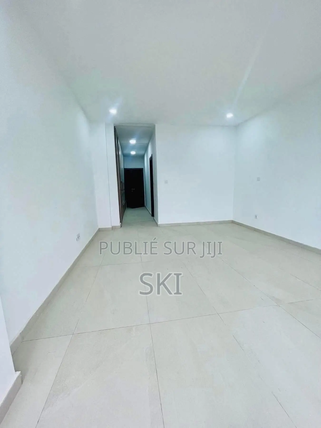 3chbre Appartement dans Cocody à Louer