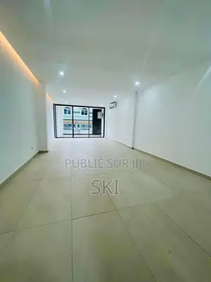 3chbre Appartement dans Cocody à Louer