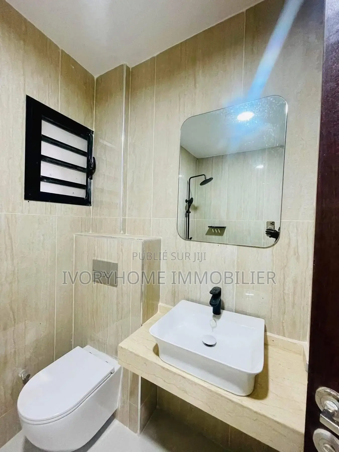 3chbre Appartement dans Cocody à Louer