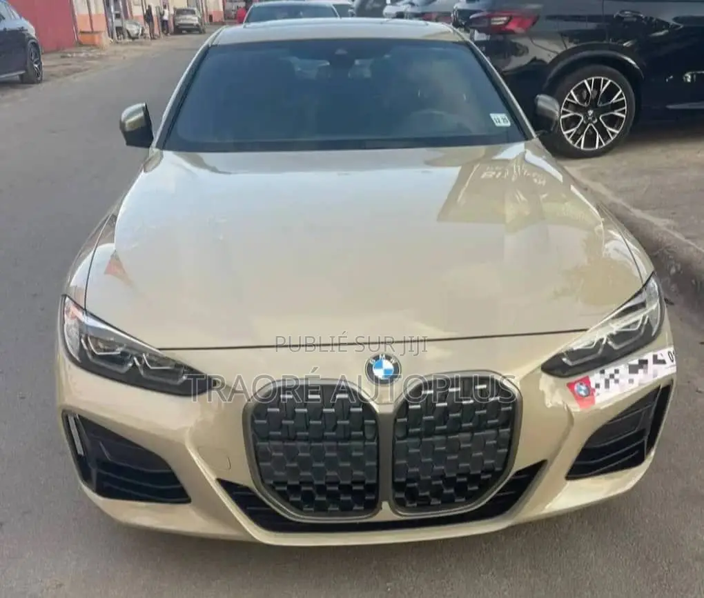 BMW M4 Competition Convertible xDrive 2022 Doré