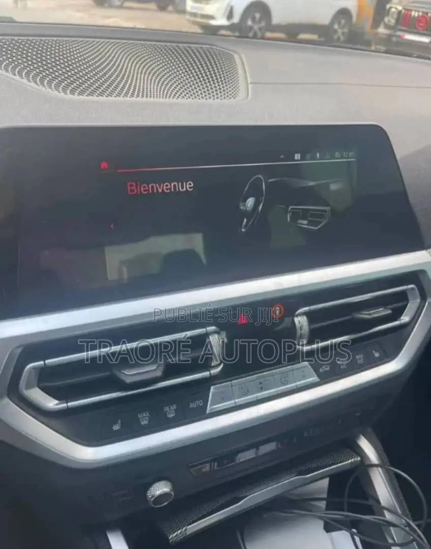 BMW M4 Competition Convertible xDrive 2022 Doré