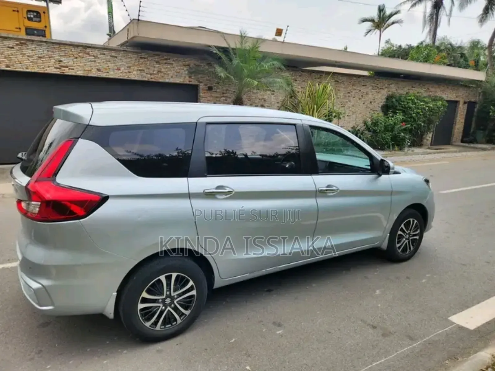 Suzuki Ertiga 2024 Gris