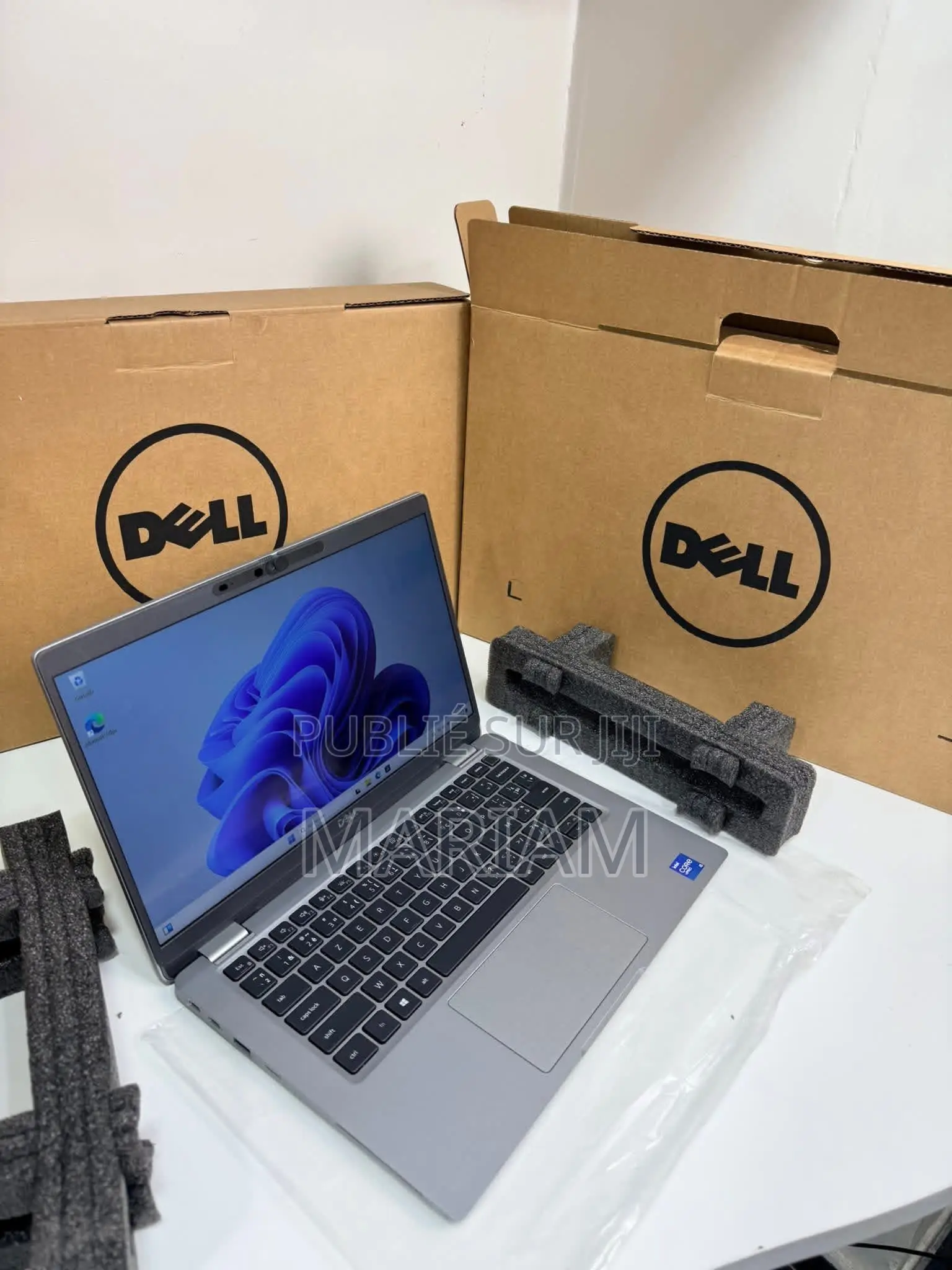 Neuf Ordinateur Portable Dell Latitude 5320 16GB Intel Core I5 SSD 512GB