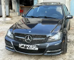 Mercedes-Benz C300 2009 Black