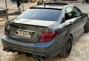 Mercedes-Benz C300 2009 Black