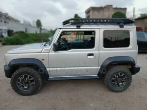 Suzuki Jimny 2023 Gris