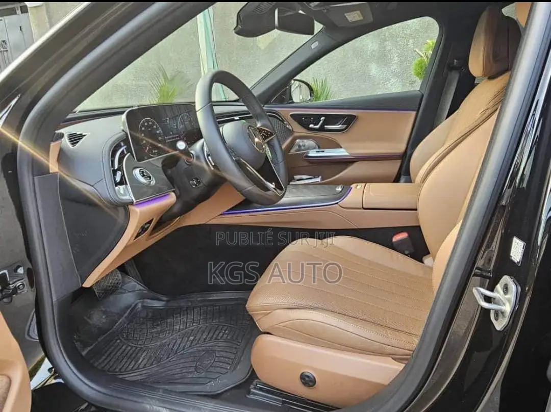 Mercedes-Benz E200 2025 Noir Mat