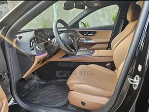 Mercedes-Benz E200 2025 Noir Mat