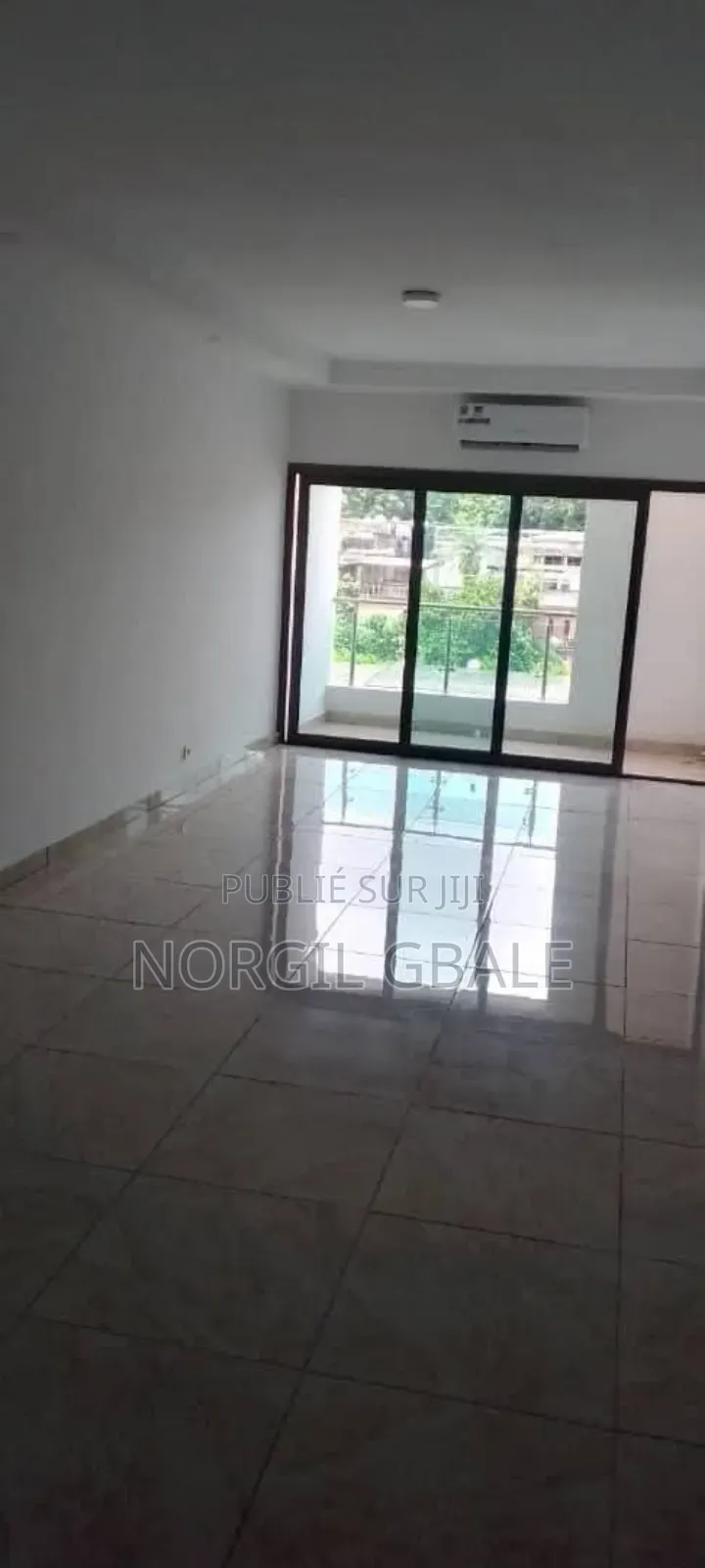 2chbre Appartement dans Cocody à Vendre