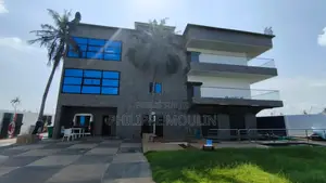 Furnished 9chbre Duplex dans Elite Immobilier, Port-Bouët à Vendre