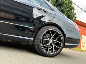 Mercedes-Benz E350 2012 Black
