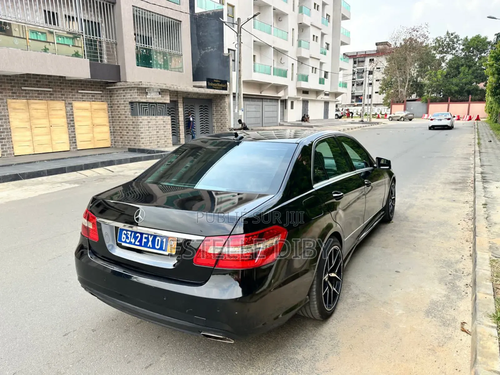 Mercedes-Benz E350 2012 Black