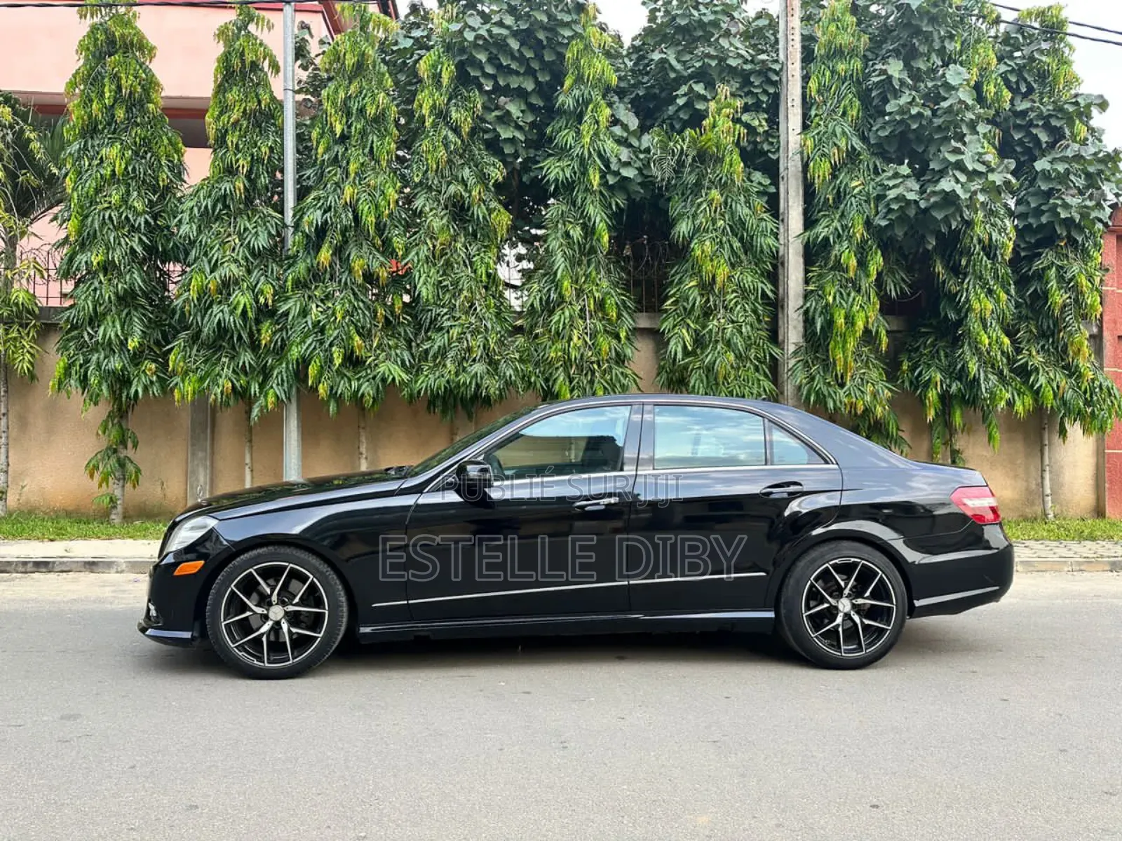 Mercedes-Benz E350 2012 Black