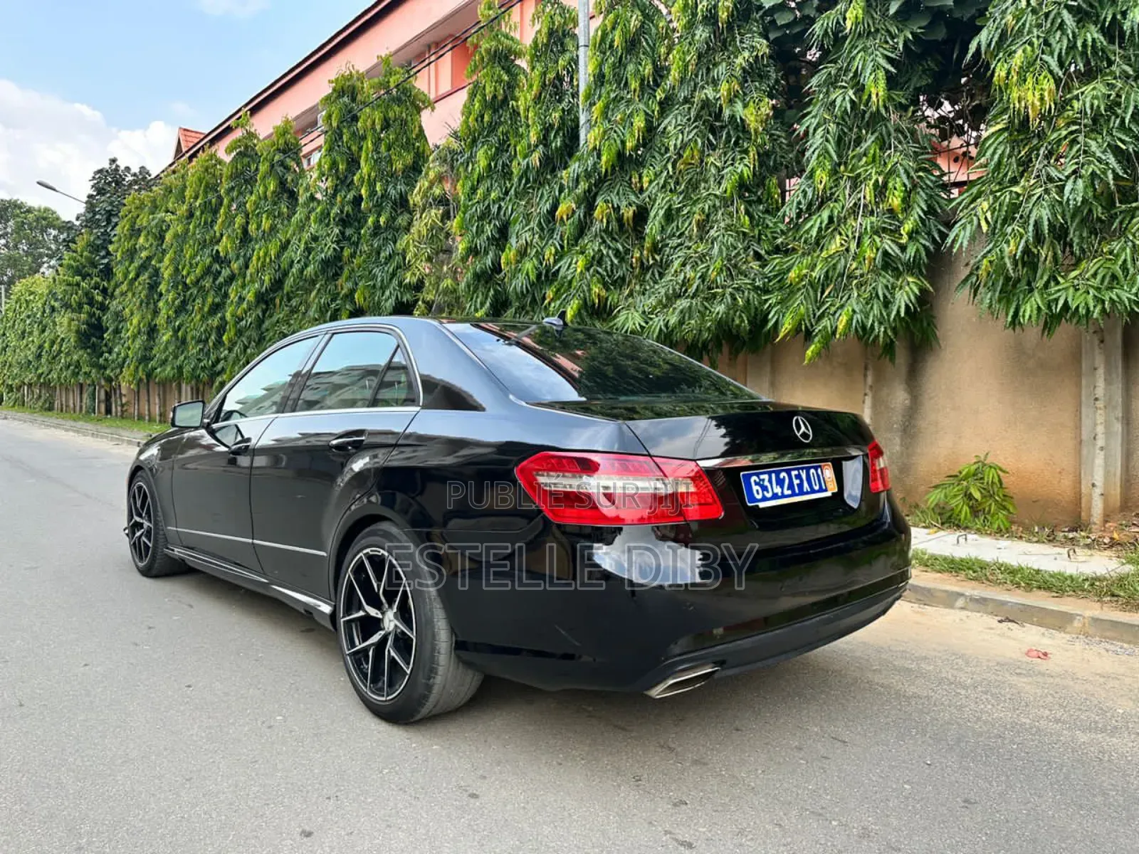 Mercedes-Benz E350 2012 Black