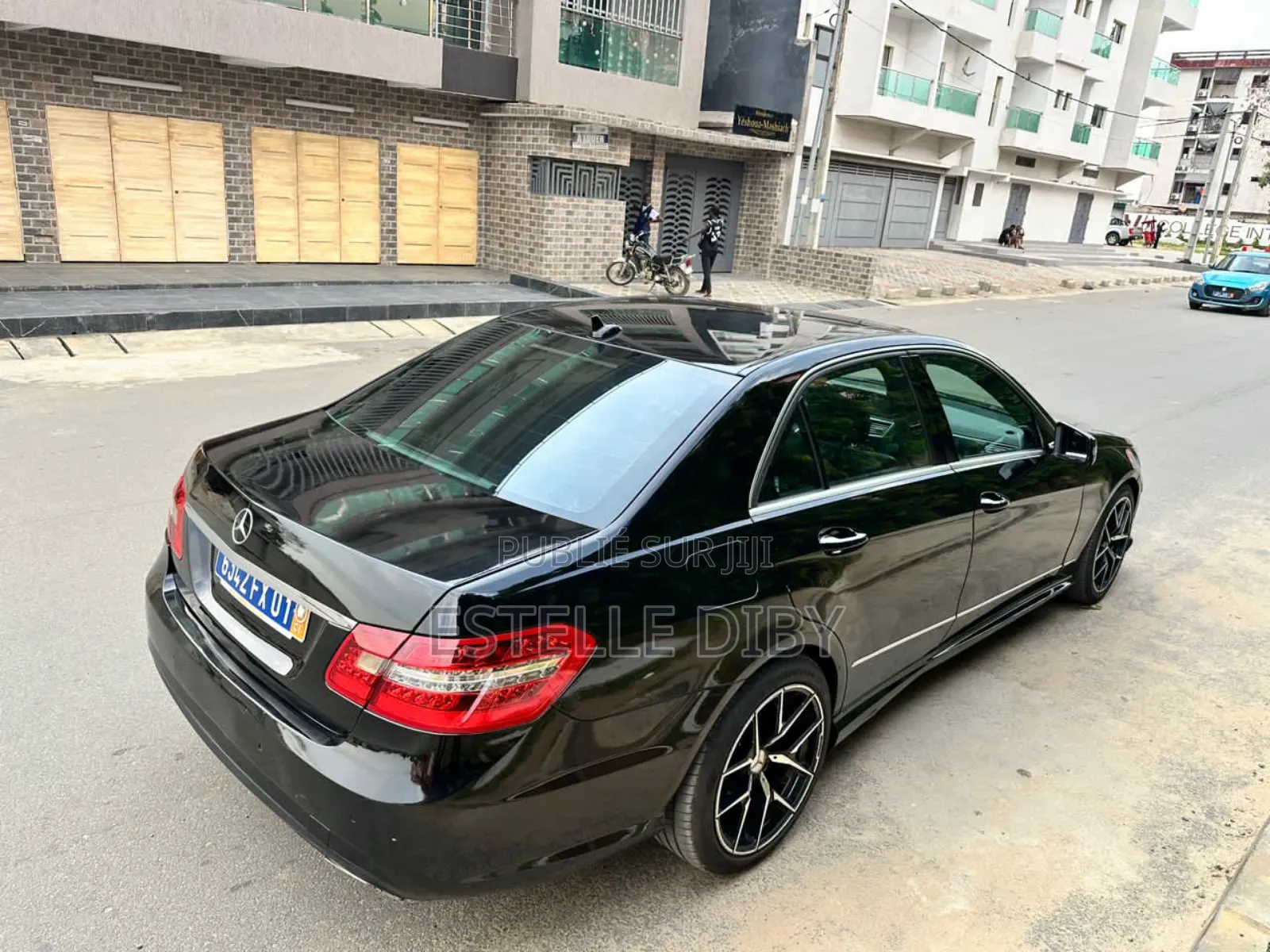 Mercedes-Benz E350 2012 Black