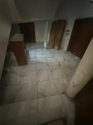 20chbre Villa dans Elite Immobilier, Cocody à Louer