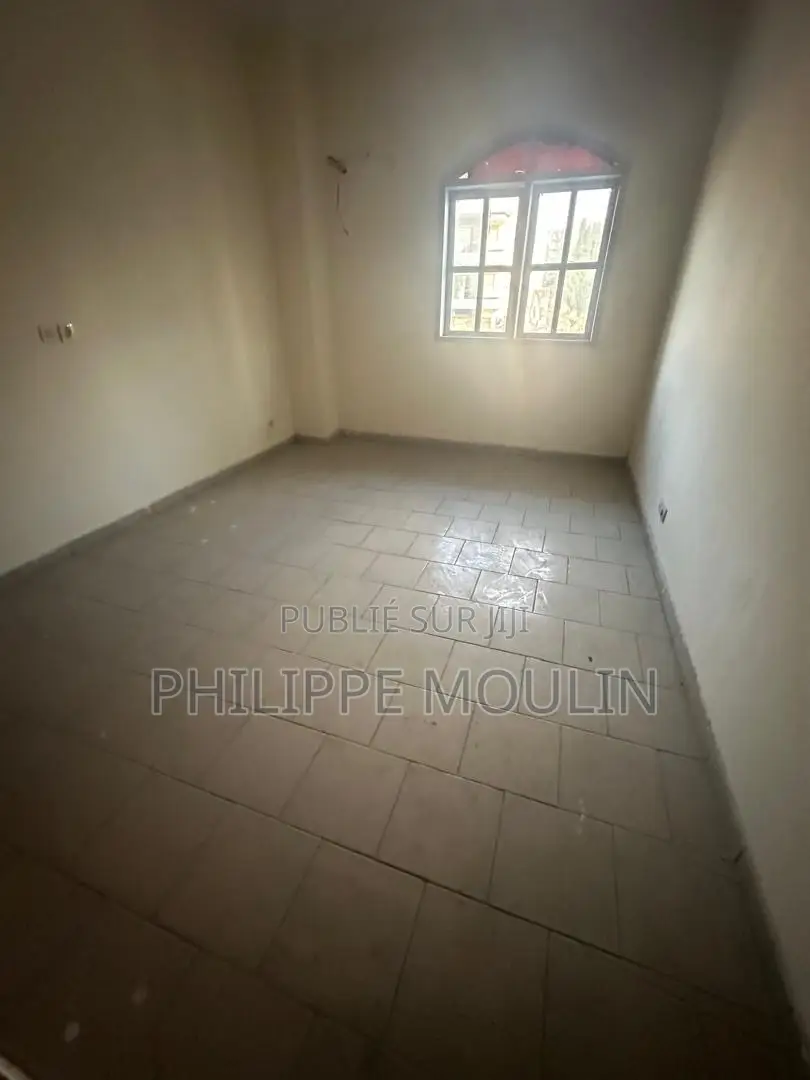 20chbre Villa dans Elite Immobilier, Cocody à Louer