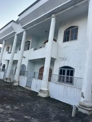 20chbre Villa dans Elite Immobilier, Cocody à Louer