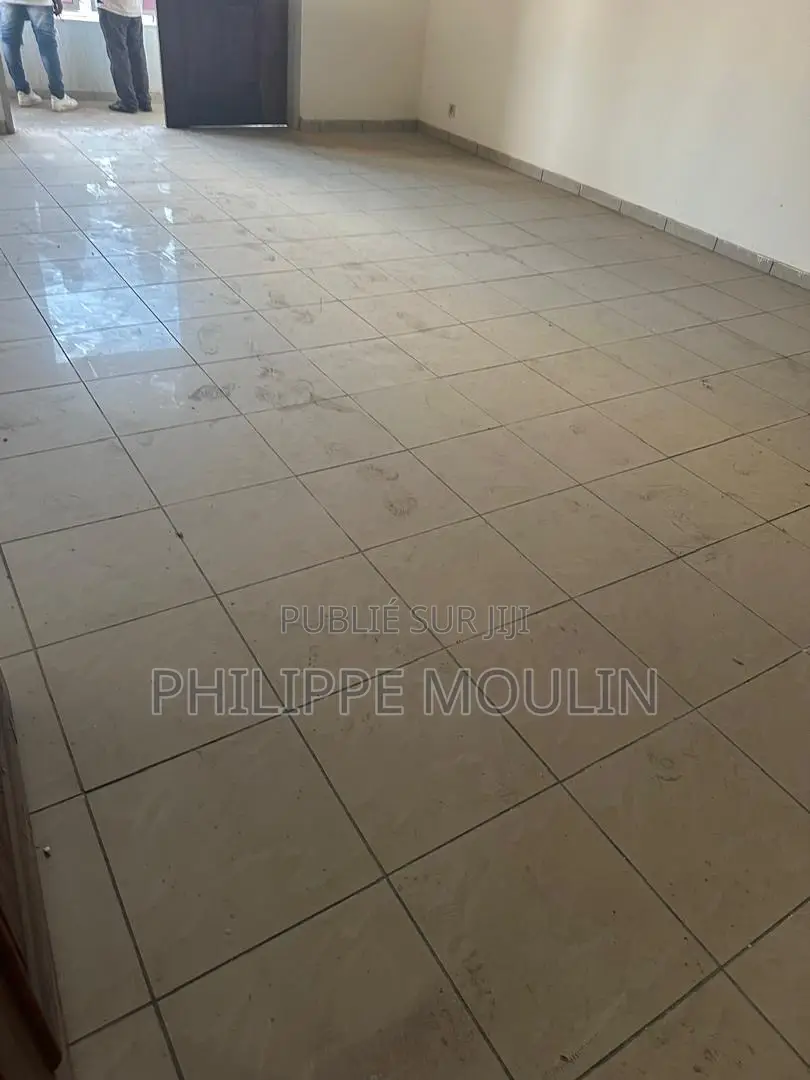 20chbre Villa dans Elite Immobilier, Cocody à Louer
