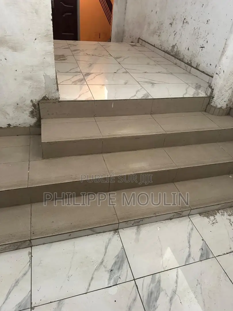 20chbre Villa dans Elite Immobilier, Cocody à Louer