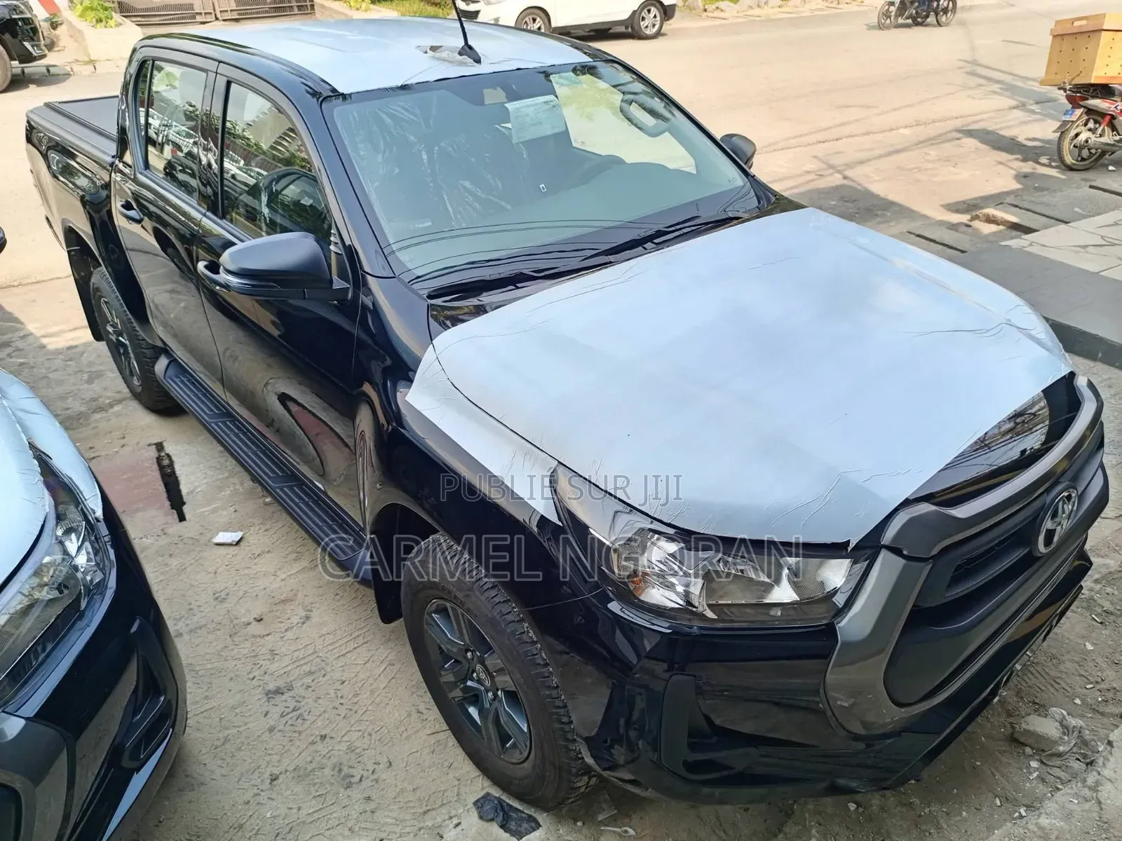 New Toyota Hilux 2025 Black