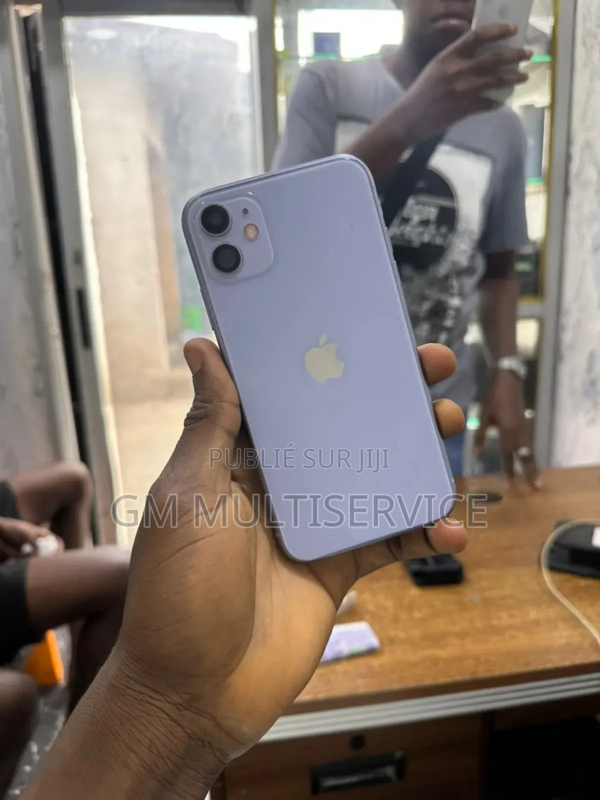 Apple iPhone 11 64 GB Violet