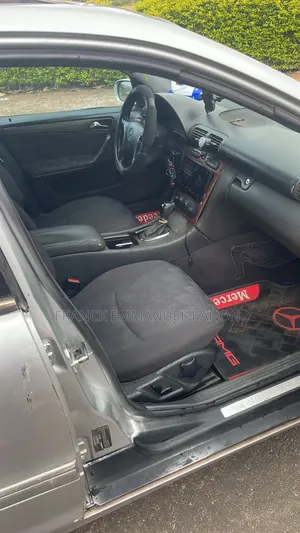 Mercedes-Benz C200 2003 Argenté