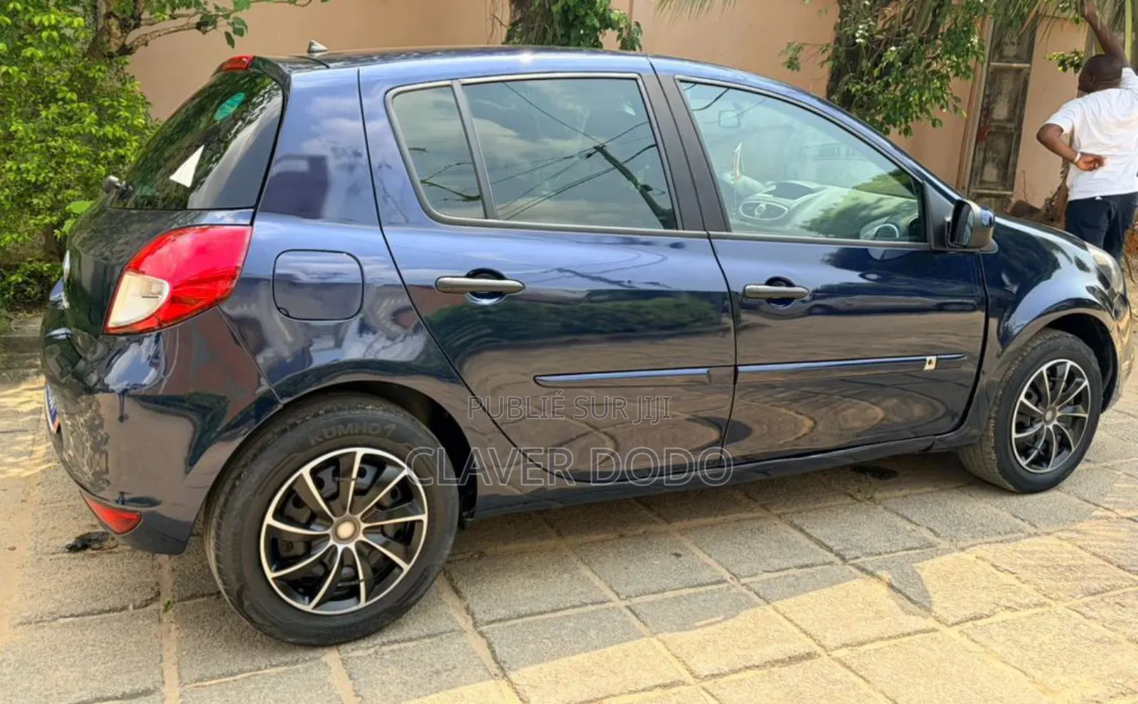 Renault Clio 2010 Blue