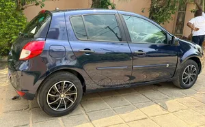 Renault Clio 2010 Blue