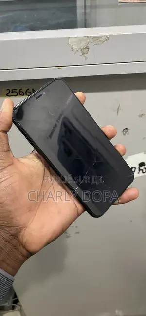 Apple iPhone XR 64 GB Black