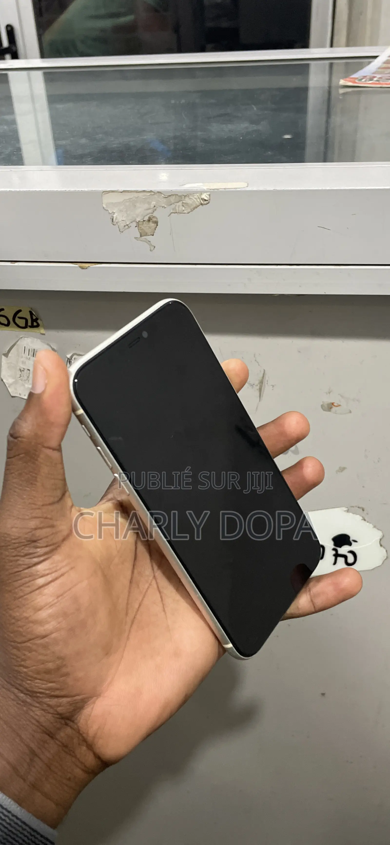 Apple iPhone 11 64 GB Blanc