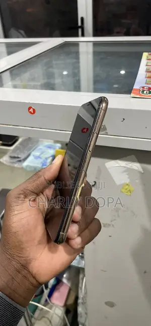 Apple iPhone 11 Pro 64 GB Doré