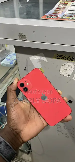 Apple iPhone 12 64 GB Rouge