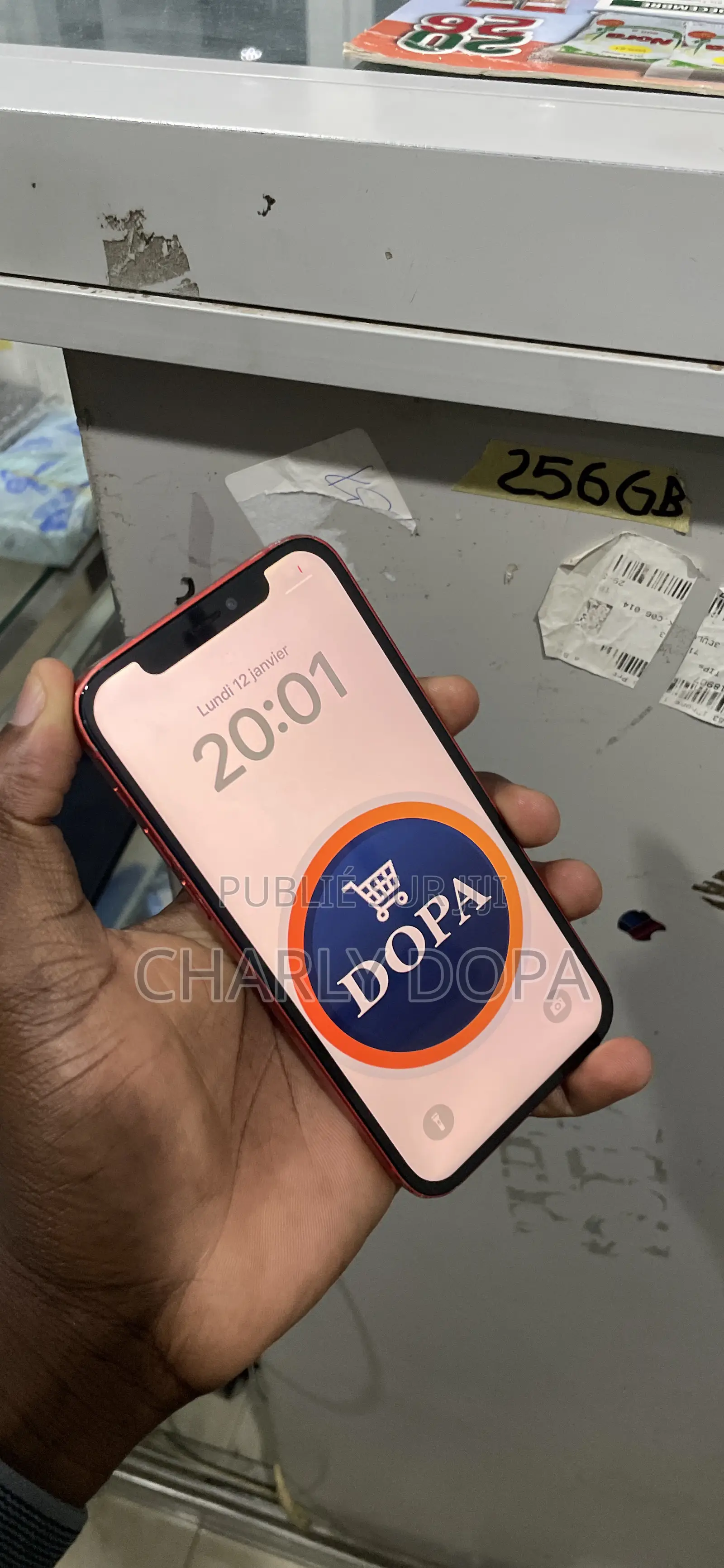 Apple iPhone 12 64 GB Rouge