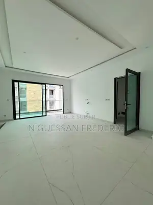 À Louer Bureau 350m2 À Marcory Sur Le Vge