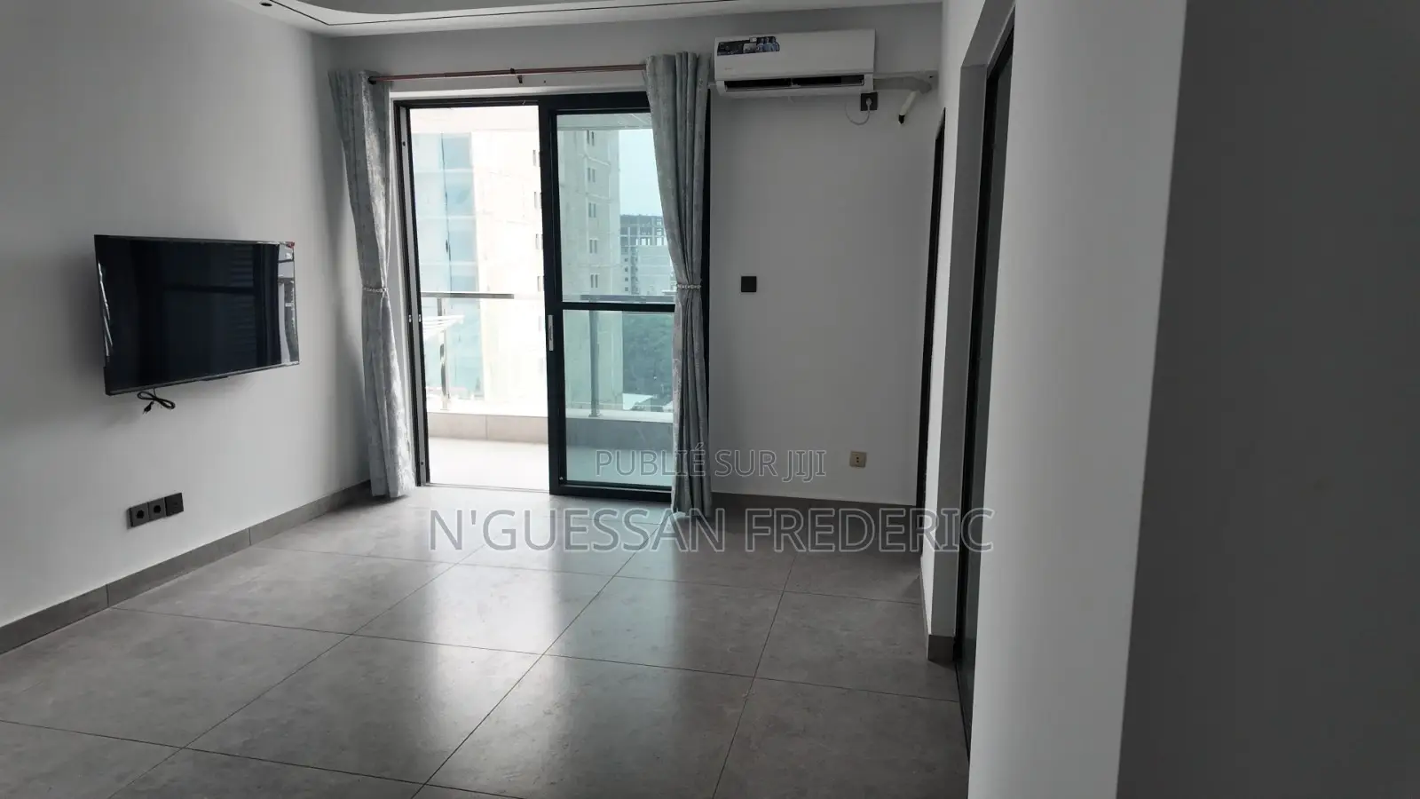 À Louer Bureau 350m2 À Marcory Sur Le Vge