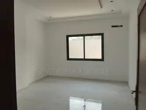 À Louer Bureau 350m2 À Marcory Sur Le Vge