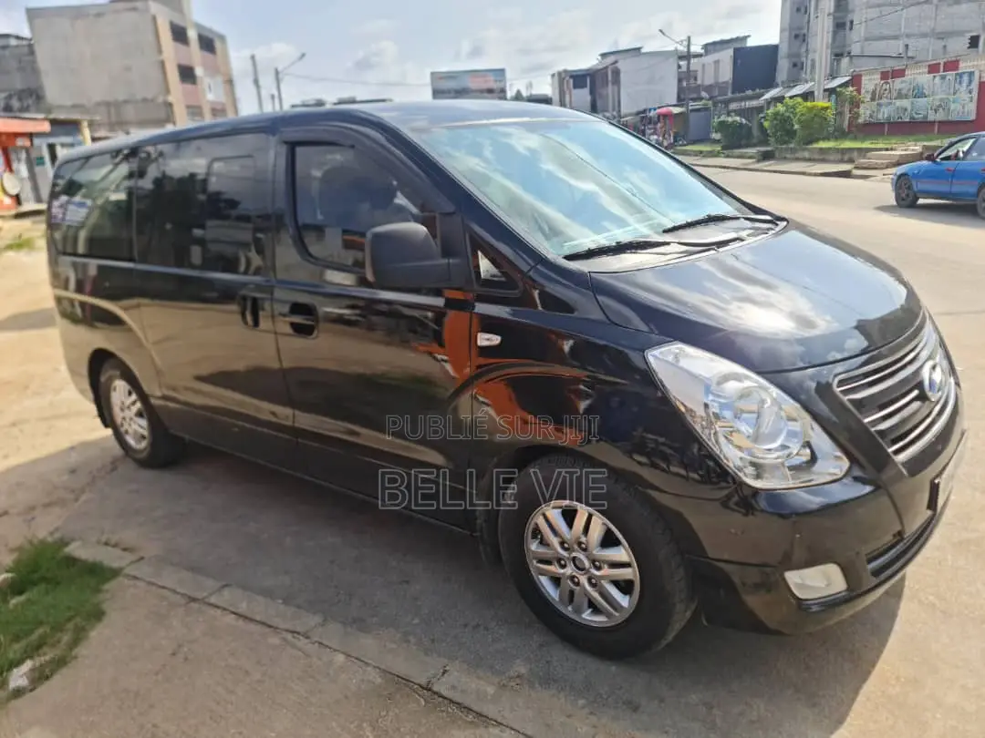 Hyundai Starex 2018 Black