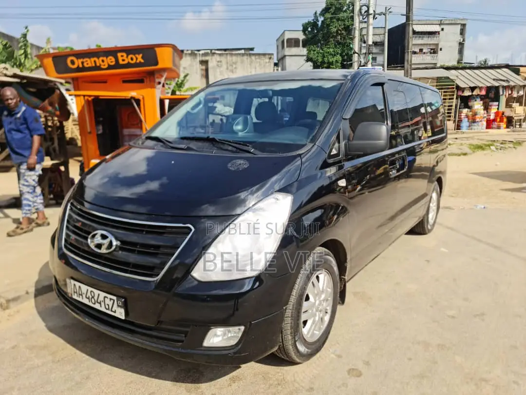 Hyundai Starex 2018 Black