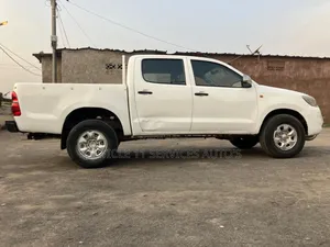 Toyota Hilux 3.0 D-4D 4x4 2014 Blanc