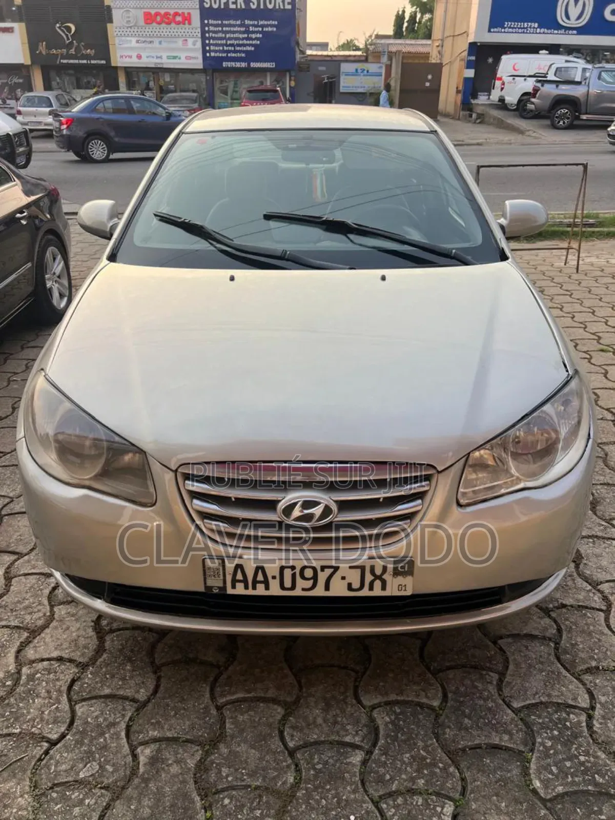 Hyundai Elantra 2011 Gris
