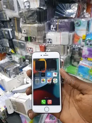 New Apple iPhone 7 32 GB Blanc