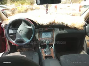 Mercedes-Benz C200 2004 Rouge