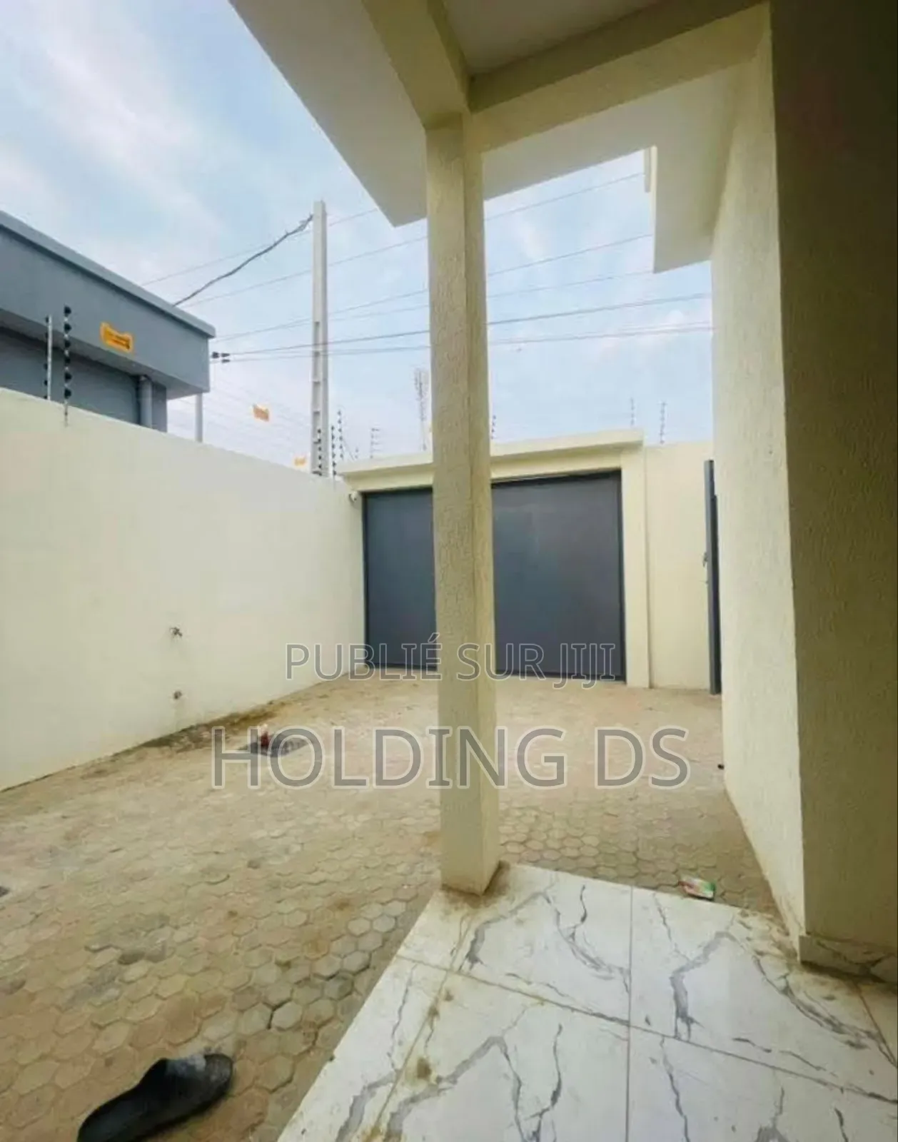 Furnished 3chbre Villa dans Achat Immobilière, Bingerville à Vendre