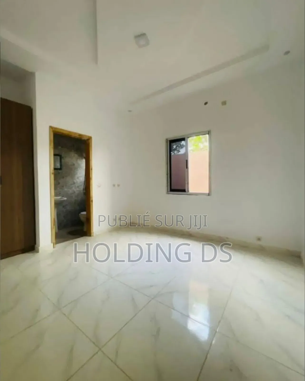 Furnished 3chbre Villa dans Achat Immobilière, Bingerville à Vendre