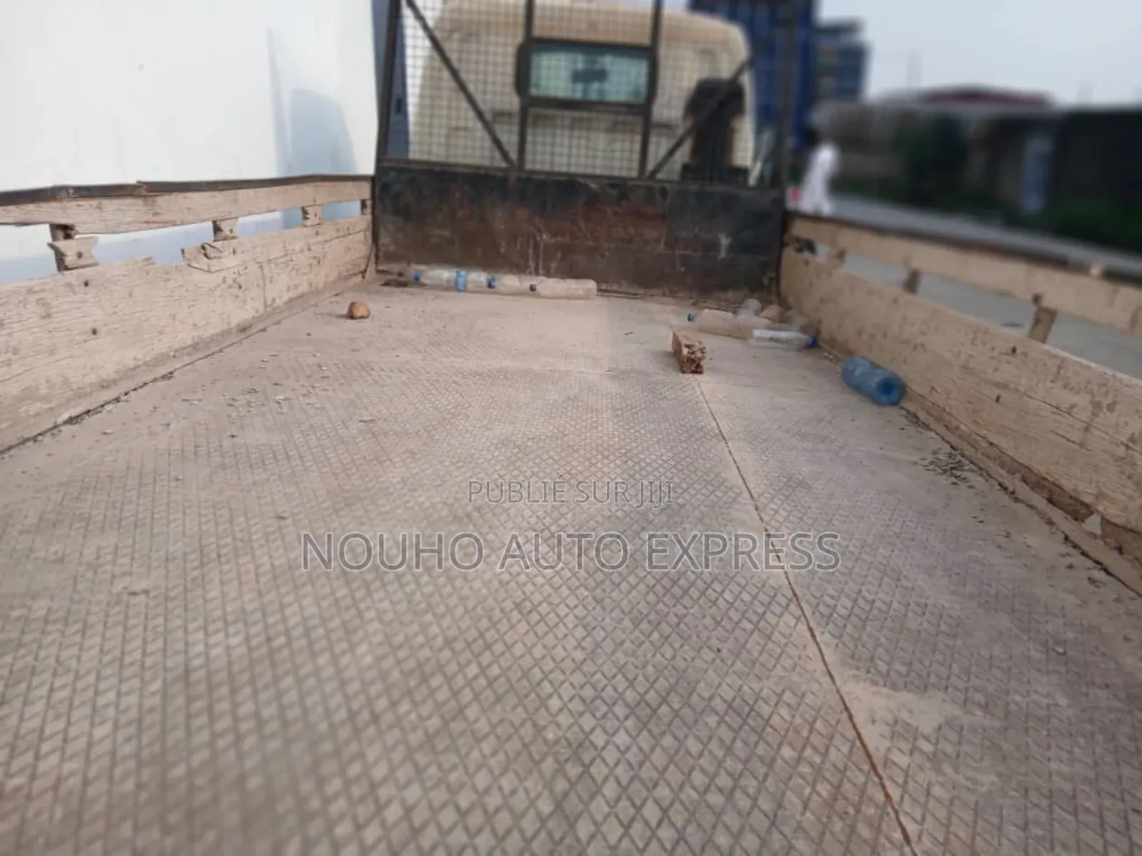 Mitsubishi Canter Anne